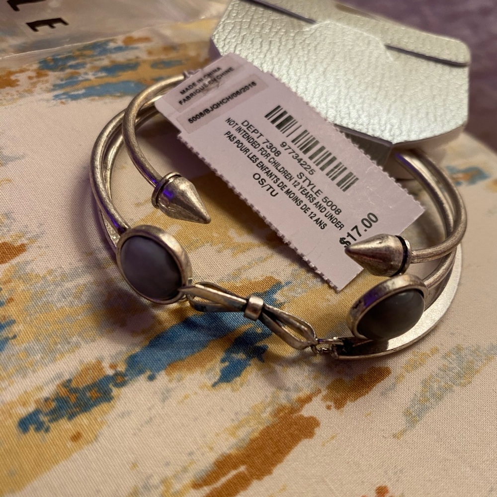 three aeropostale stone bangles